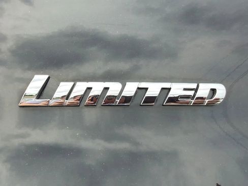 Used 2016 Toyota 4Runner Limited AWD/4WD image 25