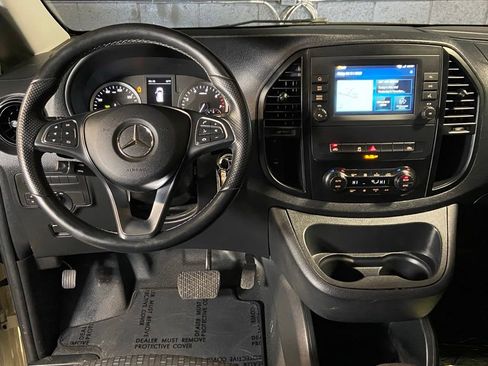 Used 2021 Mercedes-Benz Metris Passenger image 22