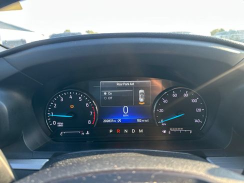 Used 2020 Ford Explorer XLT RWD image 12