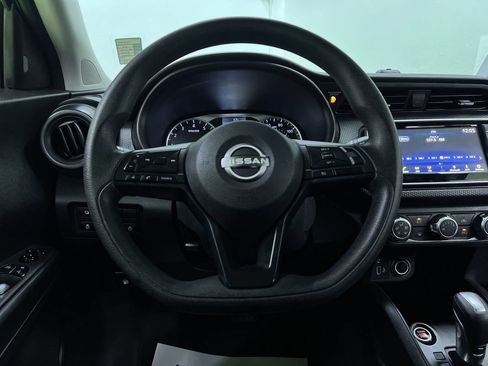 Used 2023 Nissan Kicks S FWD image 19