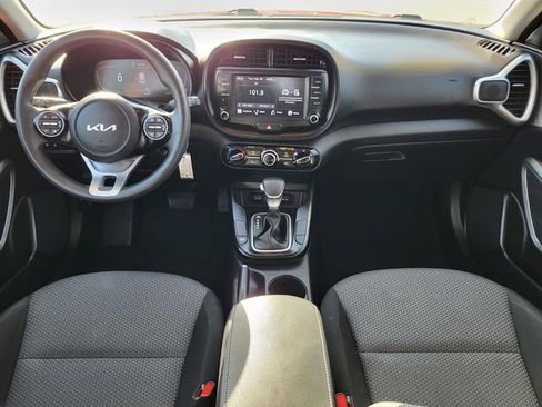 Used 2023 Kia Soul LX w/ Option Group 015 image 18