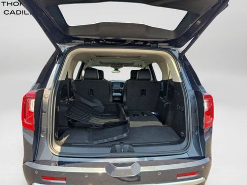Used 2021 GMC Acadia Denali w/ Denali Technology Package FWD image 34