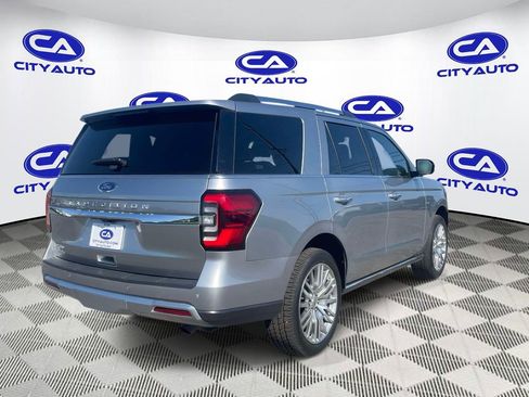 Used 2024 Ford Expedition Limited RWD image 3