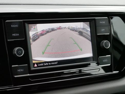 Used 2024 Volkswagen Taos S image 29