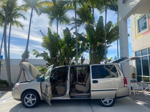 Used 2007 Chevrolet Uplander LS w/ Climate Package image 9