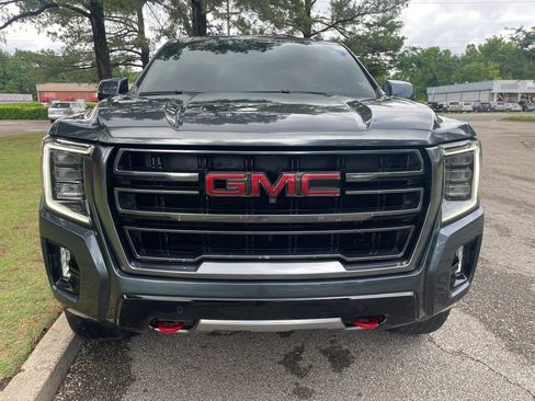 Used 2021 GMC Yukon AT4 w/ Rear Media and Nav Package AWD/4WD image 8