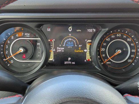 Certified 2025 Jeep Wrangler Unlimited Rubicon AWD/4WD image 30