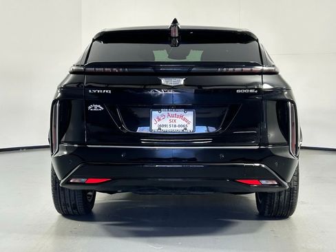 Used 2024 Cadillac Lyriq Luxury AWD/4WD image 6