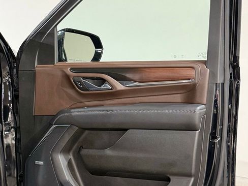 Used 2022 GMC Yukon Denali w/ Denali Ultimate Package image 66