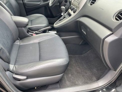 Used 2009 Pontiac Vibe GT FWD image 26