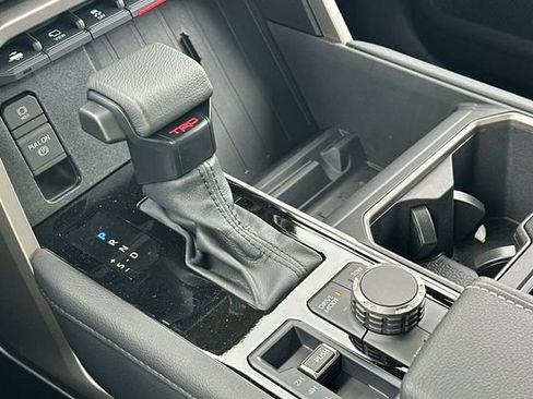 New 2026 Toyota Tundra Limited AWD/4WD image 20