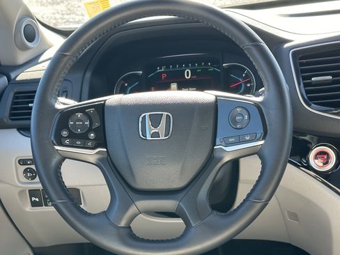 Used 2021 Honda Pilot Touring image 26