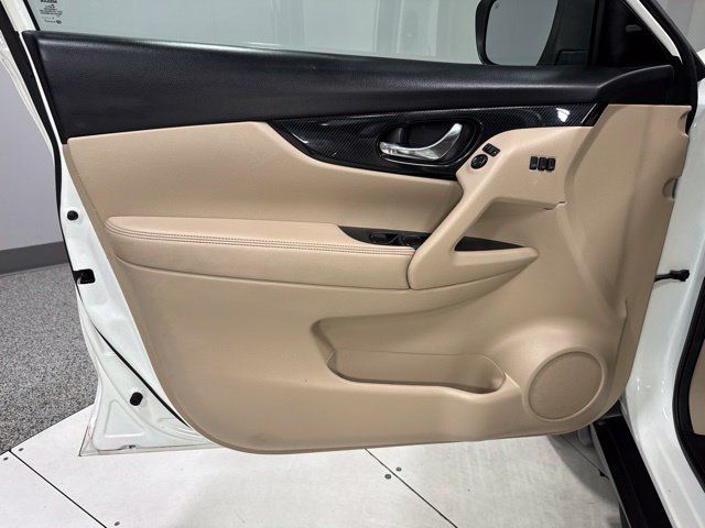 Used 2020 Nissan Rogue SL w/ Premium Package FWD image 12