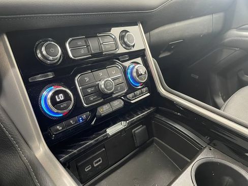 Used 2024 GMC Yukon Denali w/ Advanced Technology Package RWD image 43