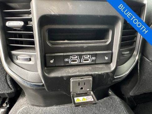 Used 2026 RAM 3500 Laramie AWD/4WD image 18