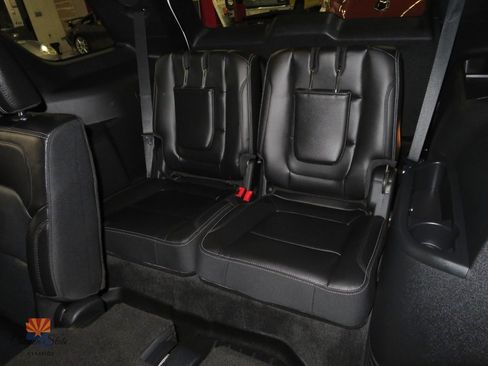 Used 2017 Ford Explorer Limited FWD image 7