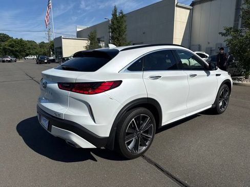 Used 2023 INFINITI QX55 Sensory w/ Lighting Package AWD/4WD image 3