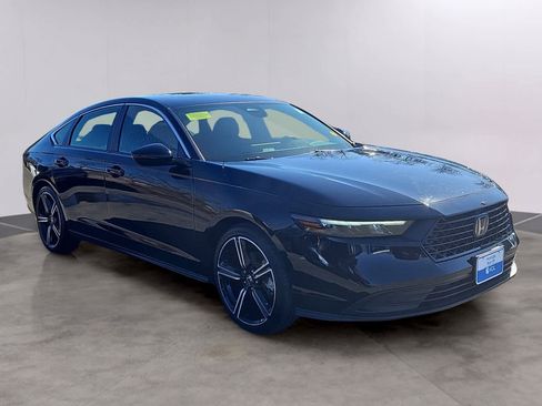 Certified 2023 Honda Accord Sport image 3