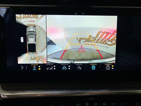 Certified 2023 GMC Sierra 1500 Denali image 17