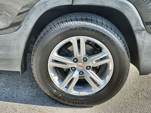 Certified 2018 GMC Terrain SLE w/ Driver Convenience Package image 32