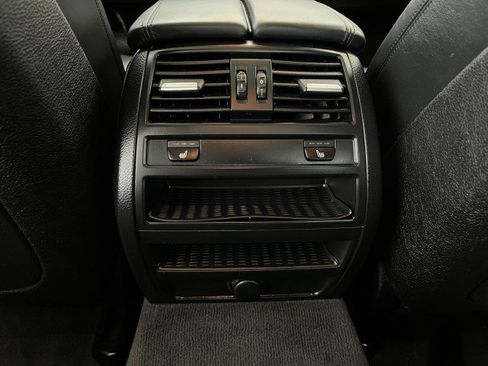 Used 2016 BMW 550i xDrive Sedan image 31