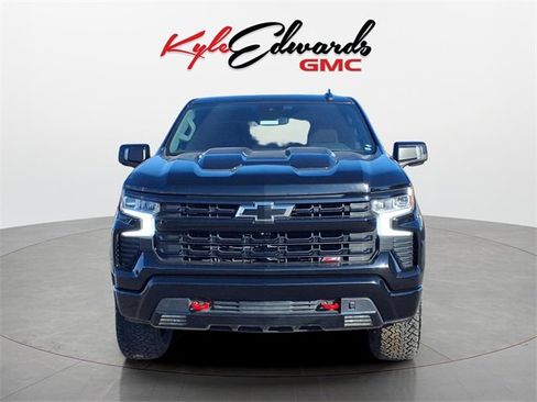 Used 2023 Chevrolet Silverado 1500 LT Trail Boss w/ LT Trail Boss Premium Package image 2