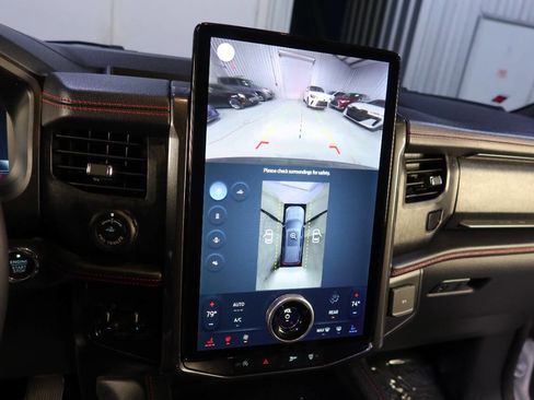 Used 2024 Ford Expedition Max Limited image 25