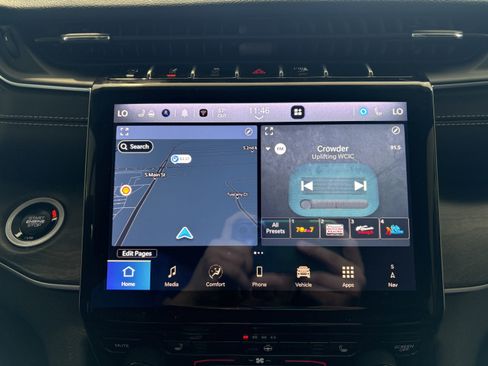 Used 2024 Jeep Grand Cherokee Limited w/ Trailer Tow Package image 16