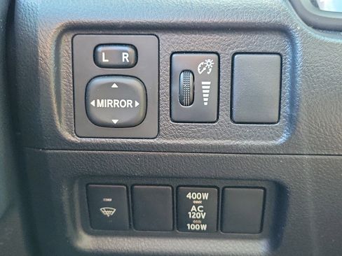 Used 2018 Toyota 4Runner SR5 image 23