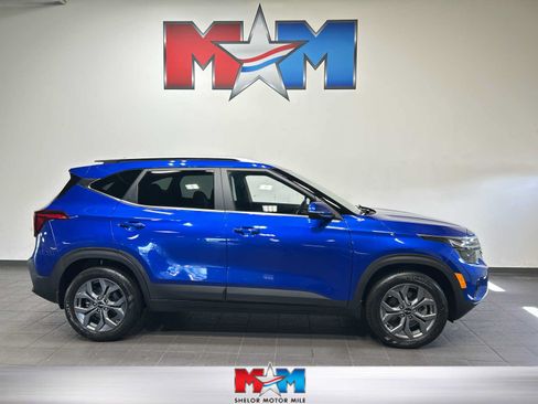 Used 2024 Kia Seltos S AWD/4WD image 1
