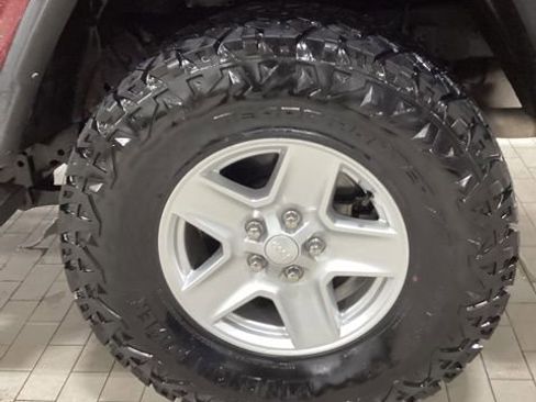 Certified 2022 Jeep Gladiator Sport image 25