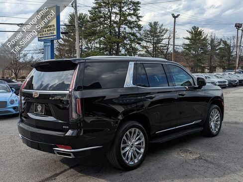 Used 2022 Cadillac Escalade Premium Luxury RWD image 9