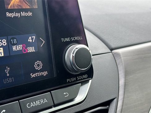 Used 2024 Nissan Altima 2.5 SV image 31