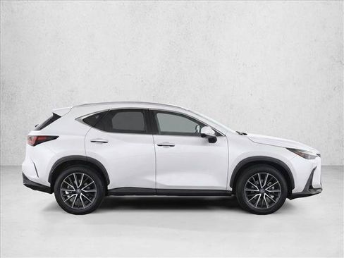 Used 2024 Lexus NX 250 FWD w/ Towing Package (2000 Lbs) image 8