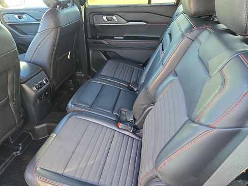 Certified 2025 Ford Explorer ST-Line w/ Premium Package image 13