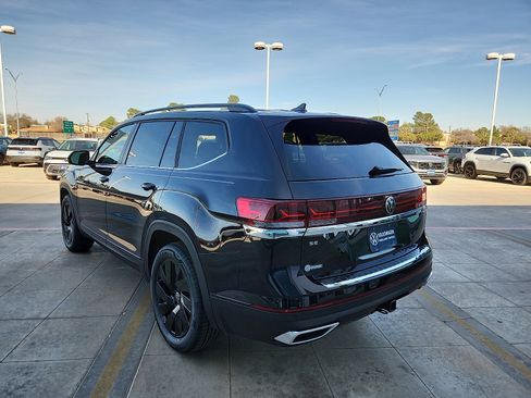 New 2026 Volkswagen Atlas SE image 5