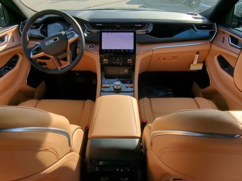 New 2025 Jeep Grand Cherokee L Summit image 11