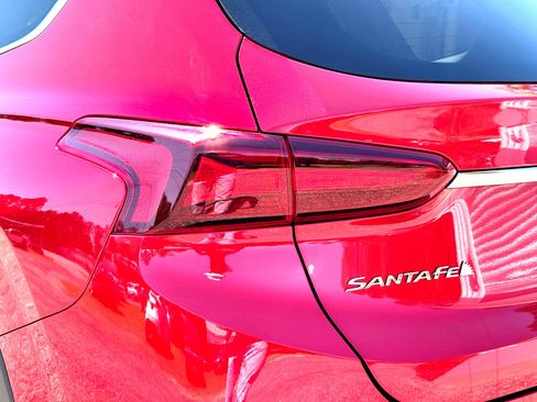 Used 2020 Hyundai Santa Fe Limited image 10