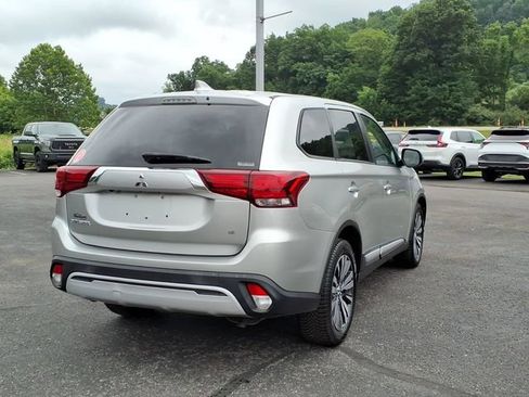 Used 2020 Mitsubishi Outlander AWD image 6