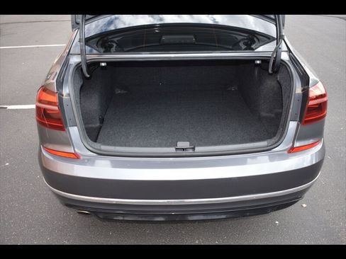 Used 2018 Volkswagen Passat 2.0T R-Line image 24