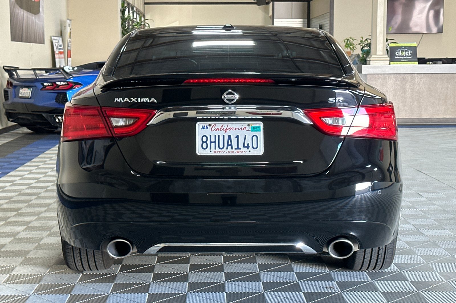 Used 2018 Nissan Maxima SR w/ Interior Lighting Package FWD image 5