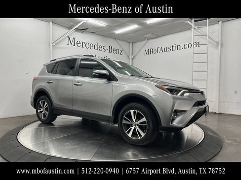 Used 2016 Toyota RAV4 XLE FWD image 1