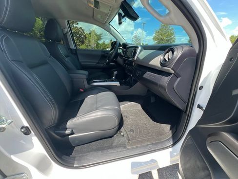 Used 2023 Toyota Tacoma SR5 w/ Technology Package RWD image 19
