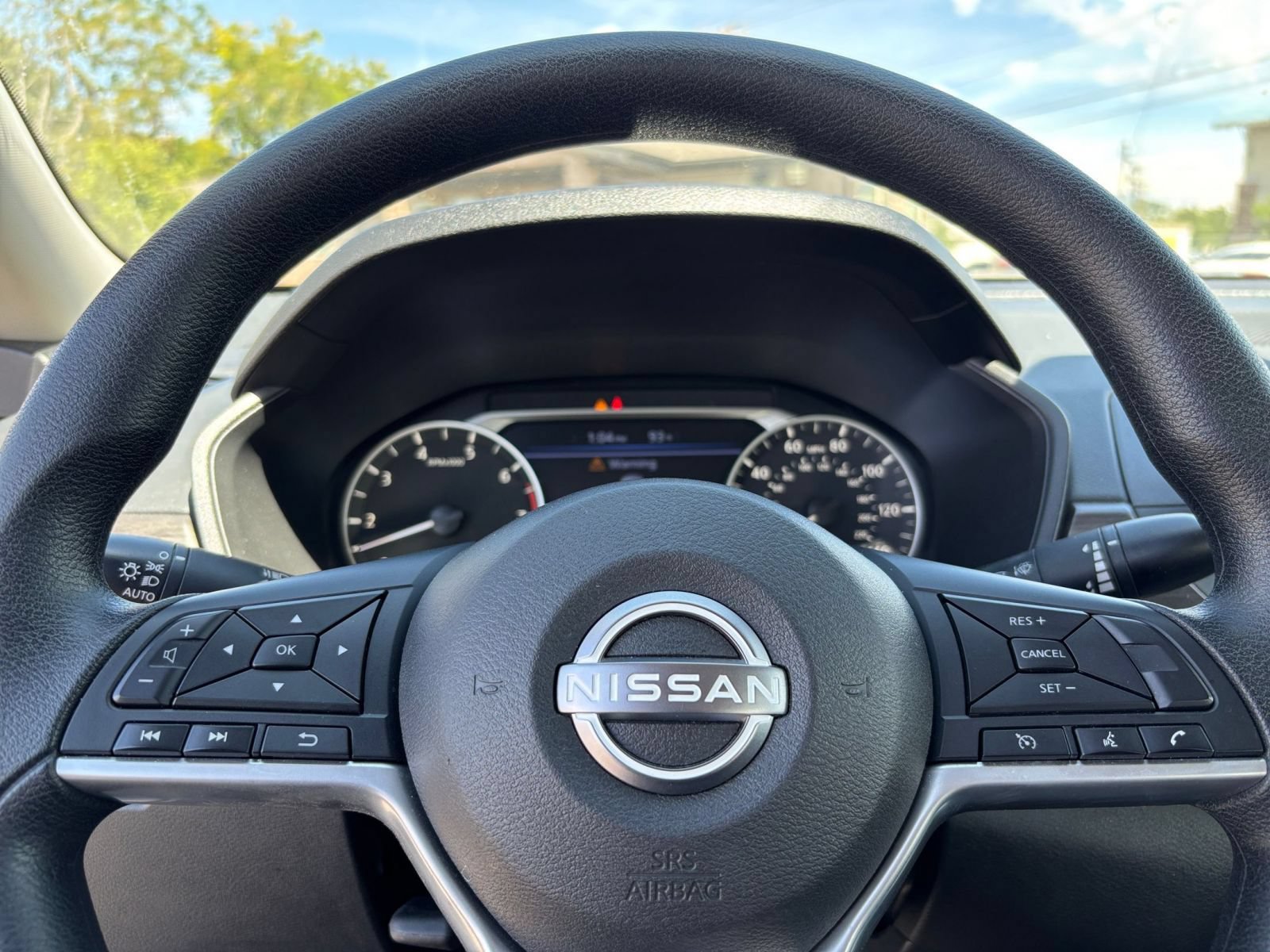 Used 2025 Nissan Altima 2.5 SV FWD image 28