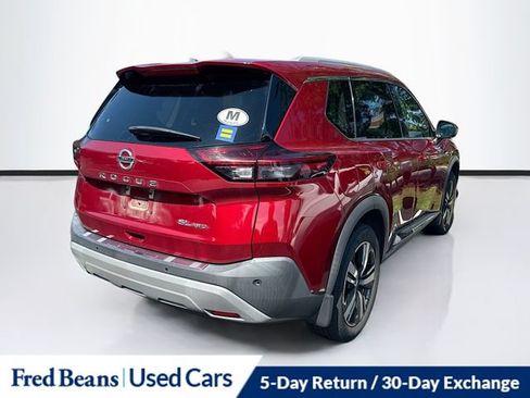 Used 2021 Nissan Rogue SL w/ Premium Package AWD/4WD image 10