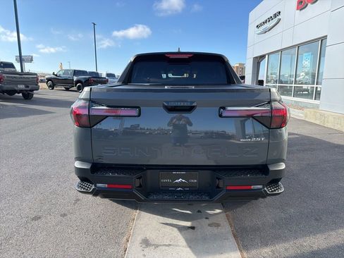 Used 2023 Hyundai Santa Cruz Night image 5