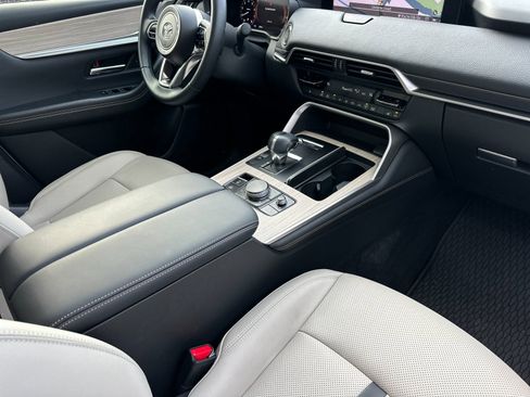 Certified 2025 MAZDA CX-70 3.3 Turbo w/ Premium Package image 16