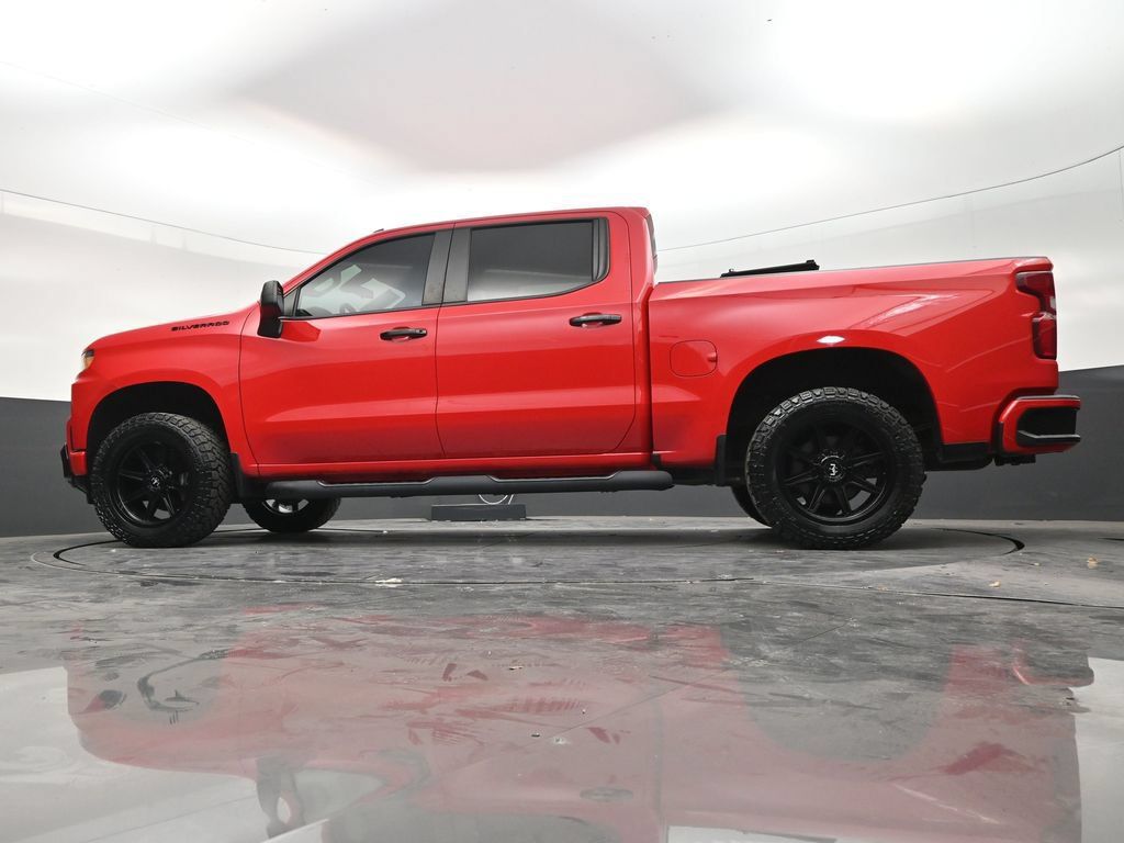 Used 2021 Chevrolet Silverado 1500 Custom w/ LPO, Blackout Package RWD image 21