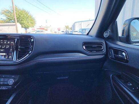 Used 2023 Dodge Durango GT image 33
