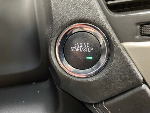 Used 2018 GMC Yukon Denali w/ Denali Ultimate Package AWD/4WD image 35
